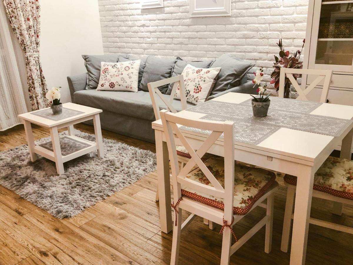 Apartament Luscinia Z 2 Sypialniami Krakow Dış mekan fotoğraf